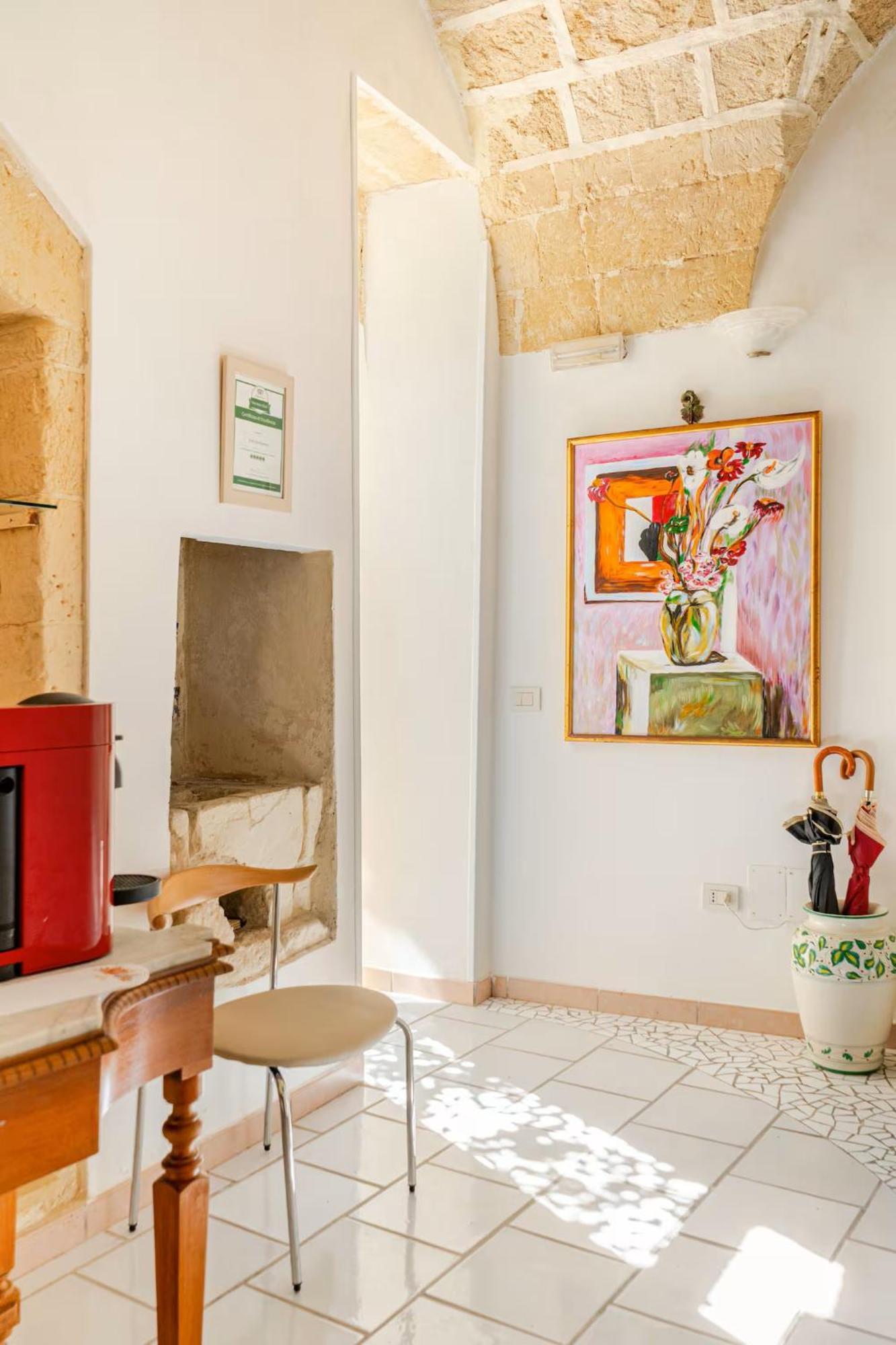 B&B Corte Dei Memoli Di Margiotta Giuseppina Lecce Exterior foto