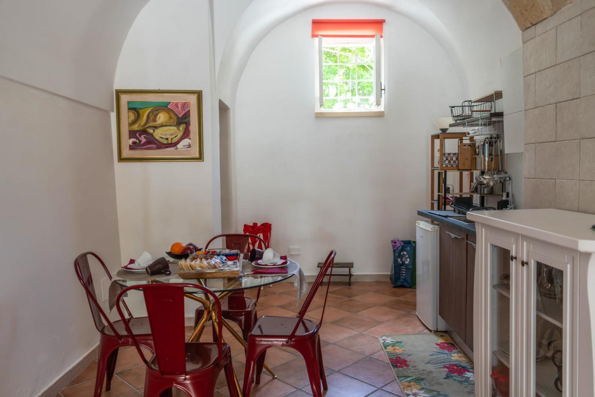 B&B Corte Dei Memoli Di Margiotta Giuseppina Lecce Exterior foto