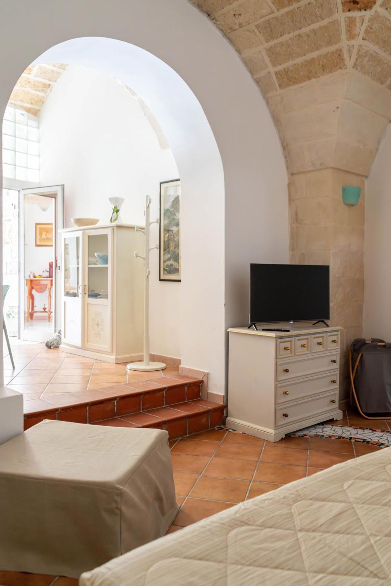 B&B Corte Dei Memoli Di Margiotta Giuseppina Lecce Exterior foto
