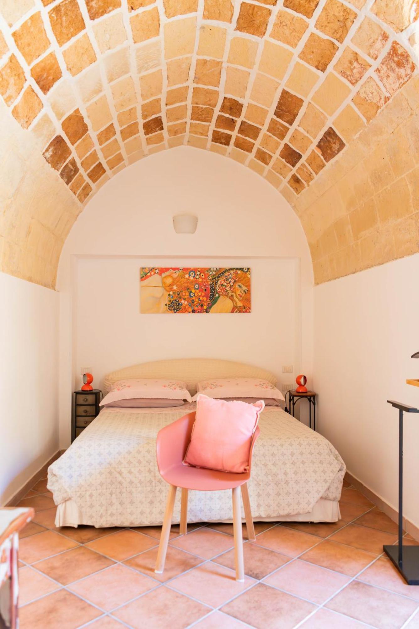 B&B Corte Dei Memoli Di Margiotta Giuseppina Lecce Exterior foto